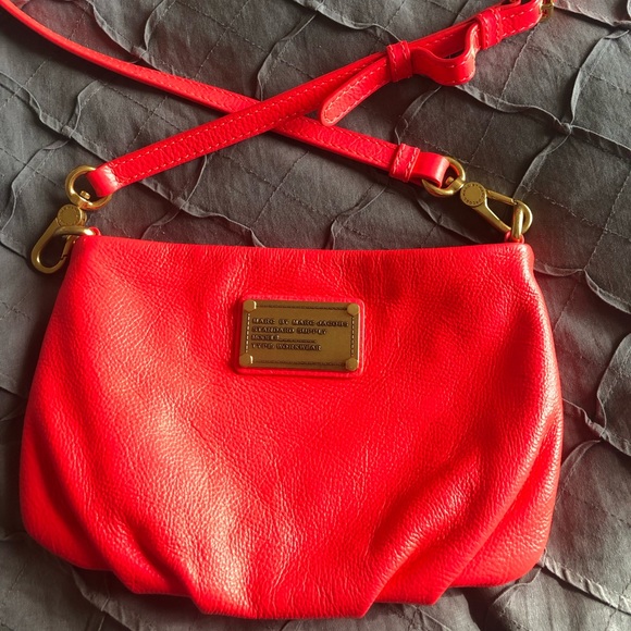 Marc by Marc Jacobs Wild Raspberry crossover bag - Picture 1 of 6